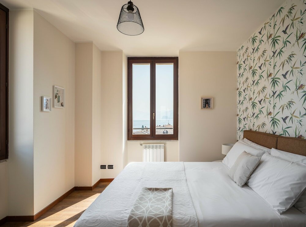 Фото Holiday Apartment 10- San Siro lake Como