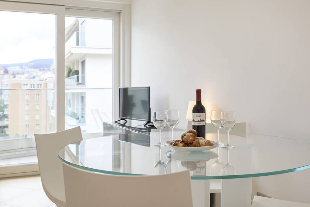 Фото Prestige Du Lac Apartments