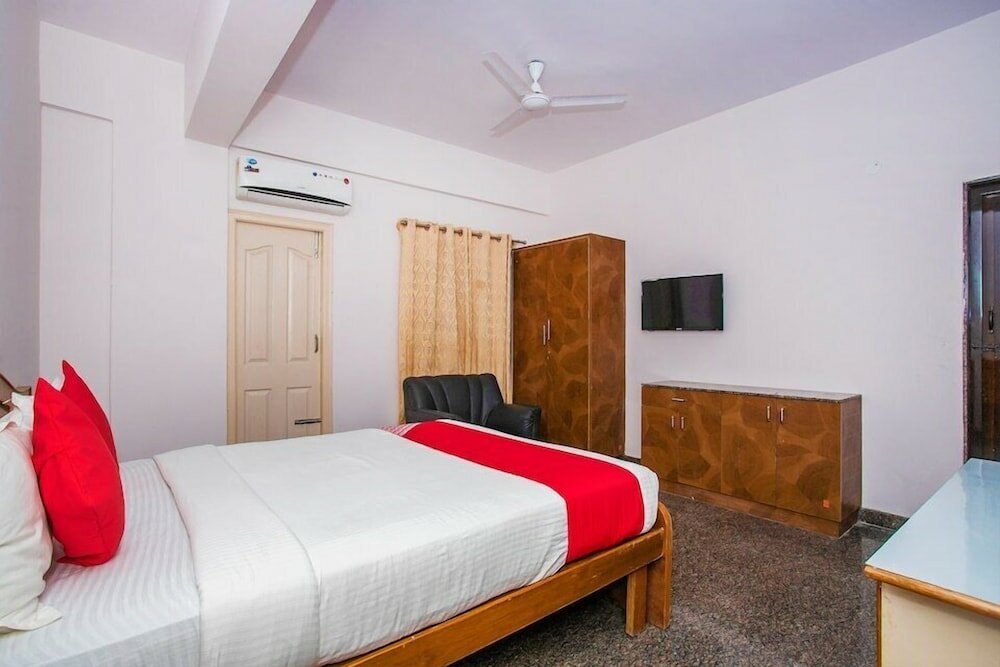 Фото Hotel G Grand by Urban Stay