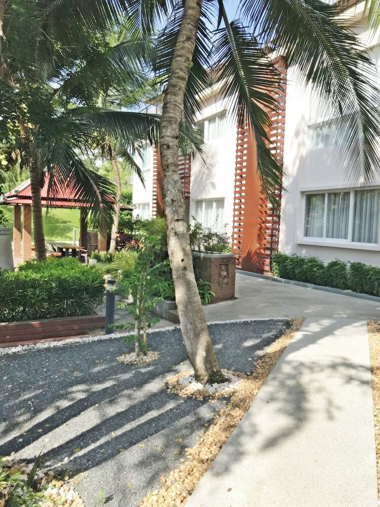 Фото Royal Lee Resort & SPA