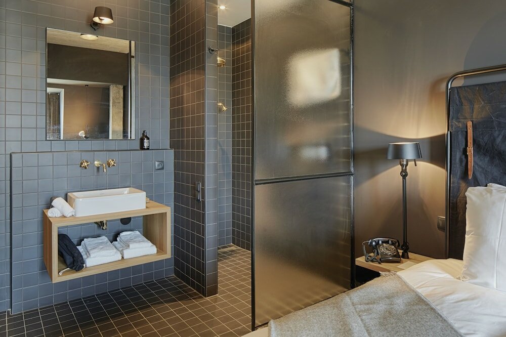 Фото The Duke Boutique Hotel