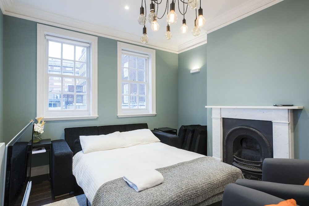 Фото Elegant 2 bed flat close to Kensington Gardens