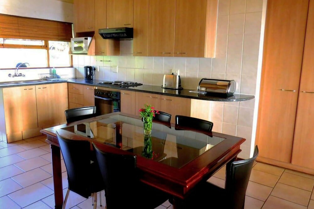 Фото Crystal Springs Mountain Lodge