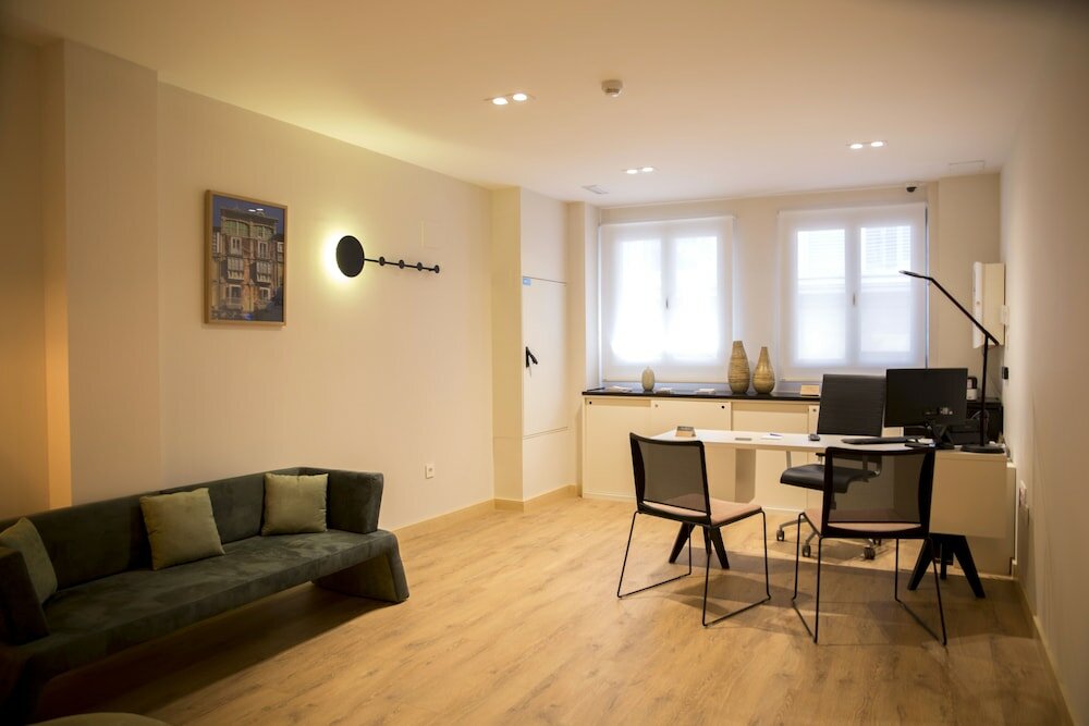 Фото Hotel Plaza de la Paz