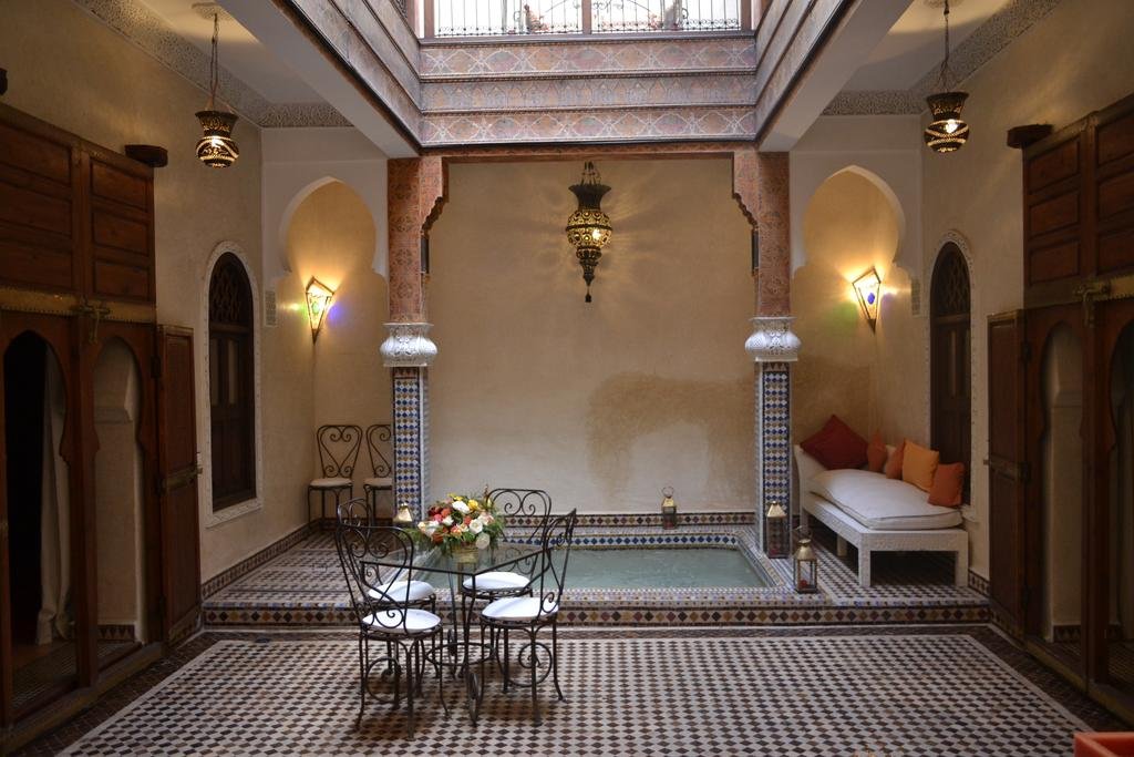 Фото Riad Charik