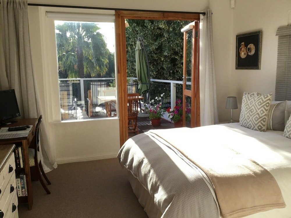 Фото Ocean Golf Guest House