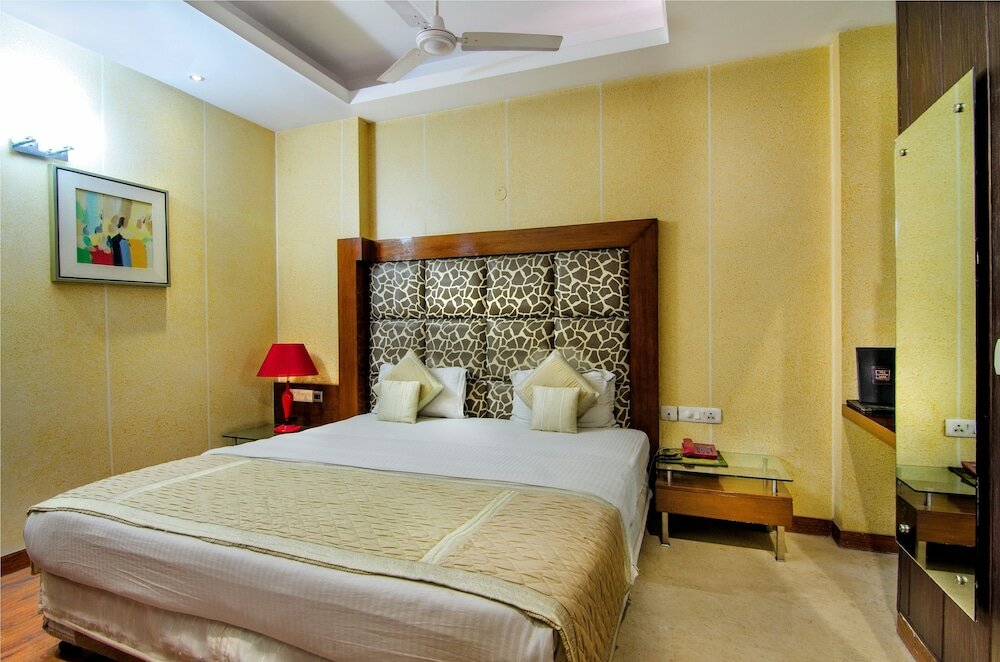 Фото Hotel Omega Residency