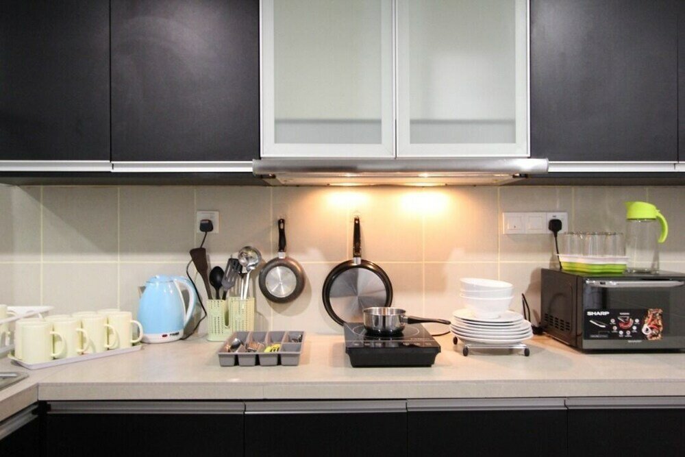 Фото Taragon Bintang Suites by StayHub Type 1