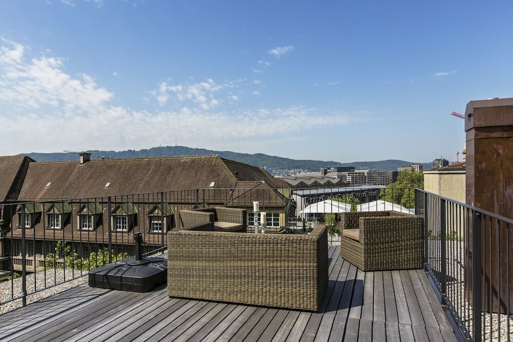 Фото Nest - Stampfenbachstrasse