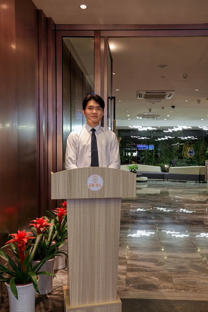 Фото Wing Hotel Guilin Central Square