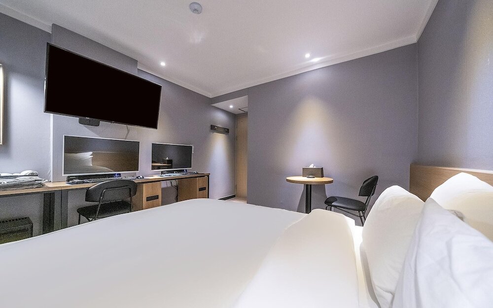 Фото Bucheon Renee