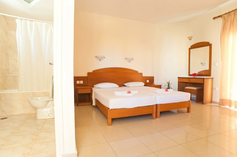 Фото Semiramis Suites