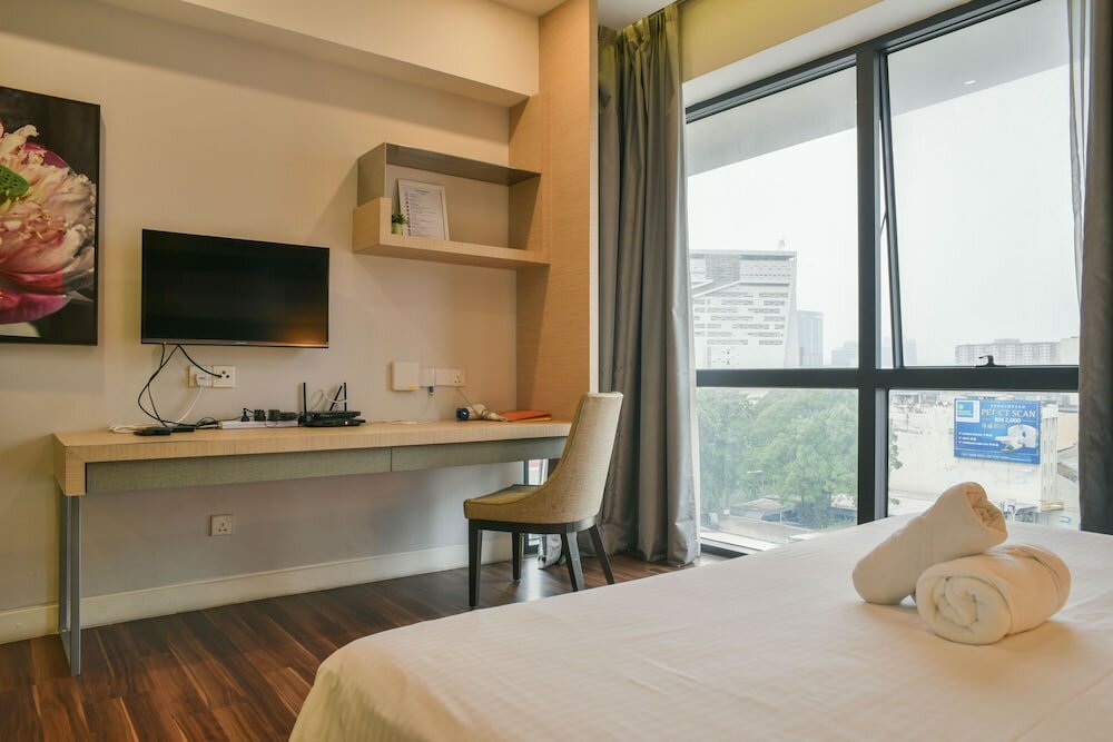 Фото D'Majestic Place by Widebed