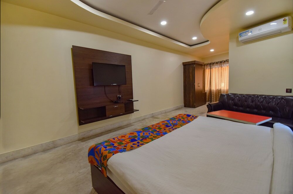 Фото Fabhotel Red Rose