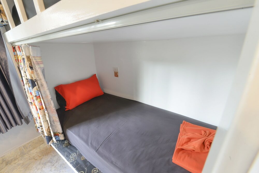 Фото Livit70's hotel & hostel