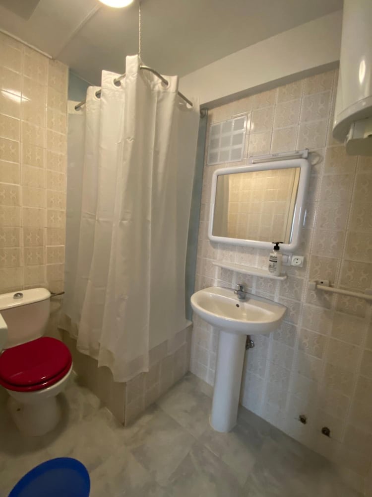 Фото Pensión El Parque