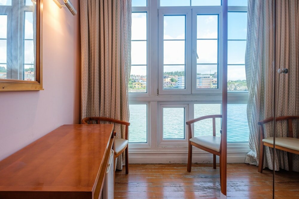 Фото Hotel Playa de Luanco