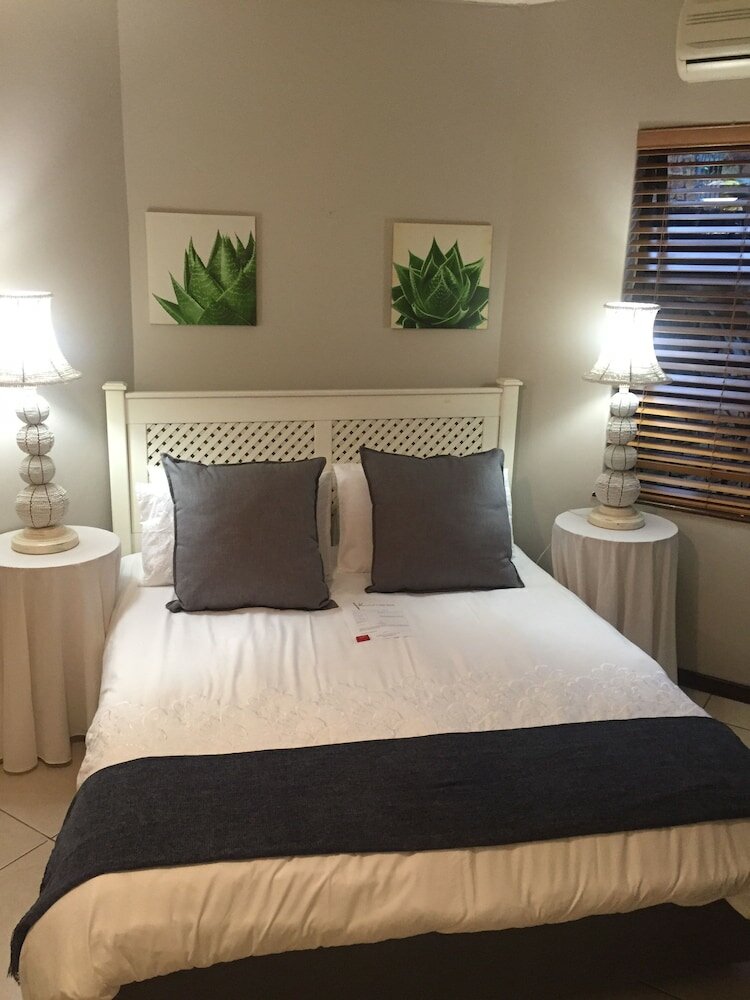 Фото Faraway Lodge B&b