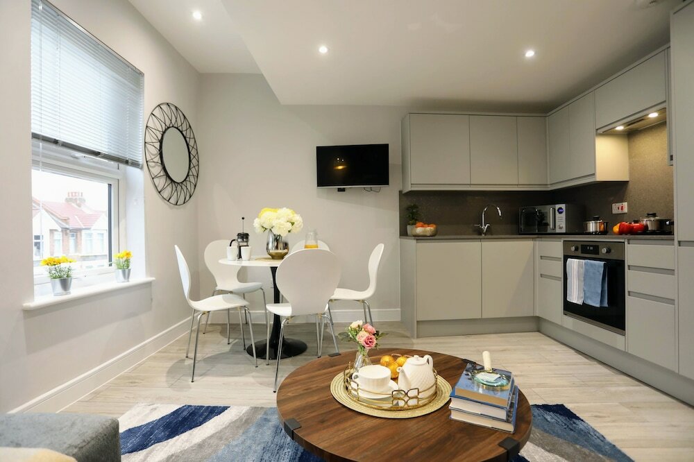 Фото Stanhope Road Apartments