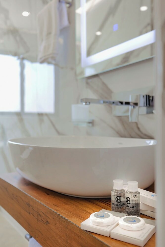 Фото Duka's Hotel