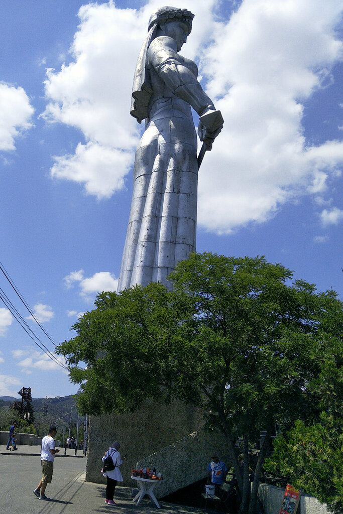 Monument, memorial Kartlis Deda, Tbilisi, photo