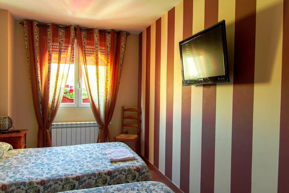 Фото Hotel Rural Redecilla del Camino