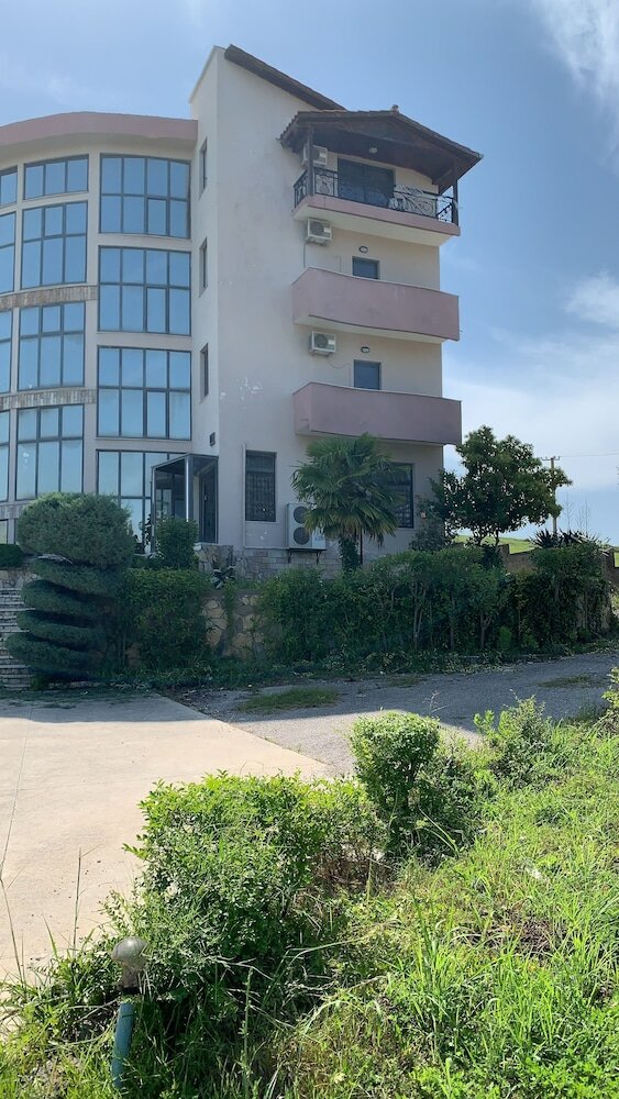 Фото Lukas Hotel