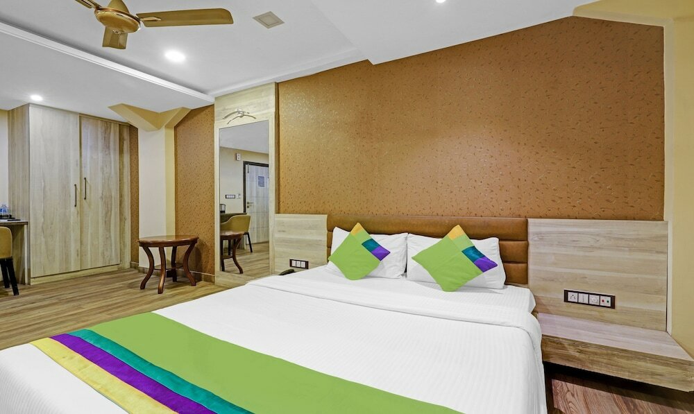 Фото Treebo Trend Apollo