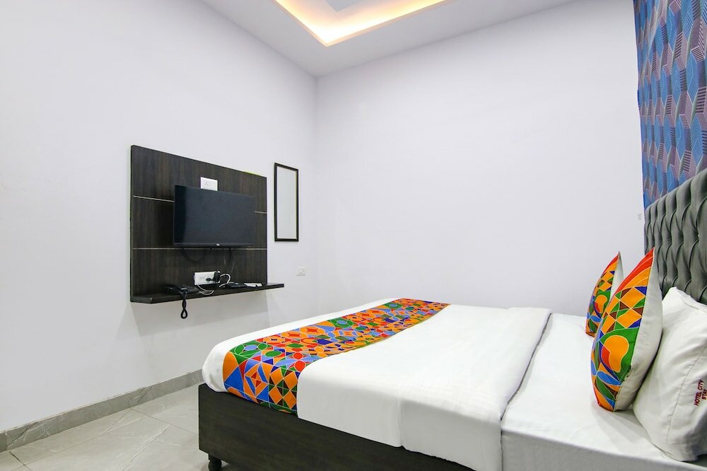Фото Fabhotel City Stay