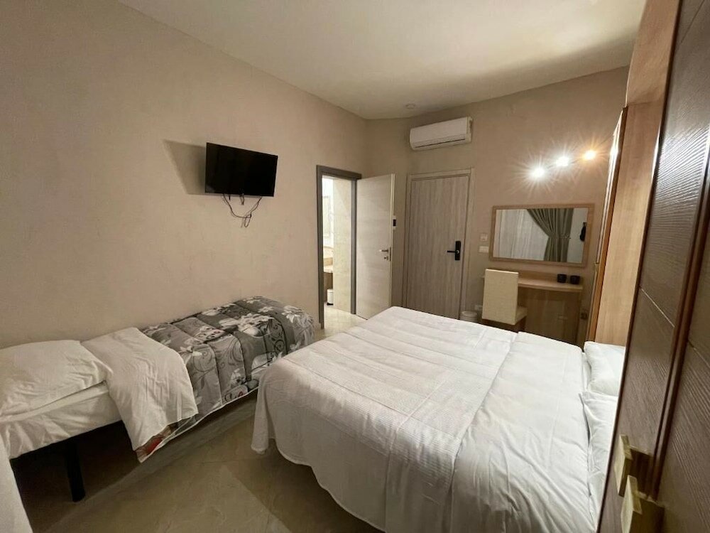 Фото S. P. Q. R. Suite