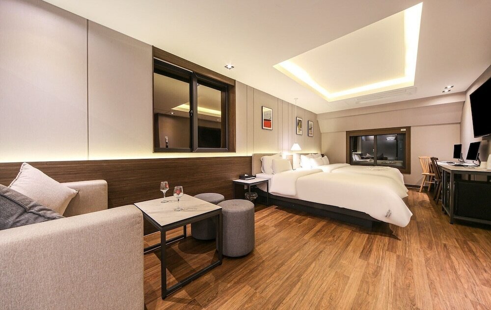 Фото Hotel Button