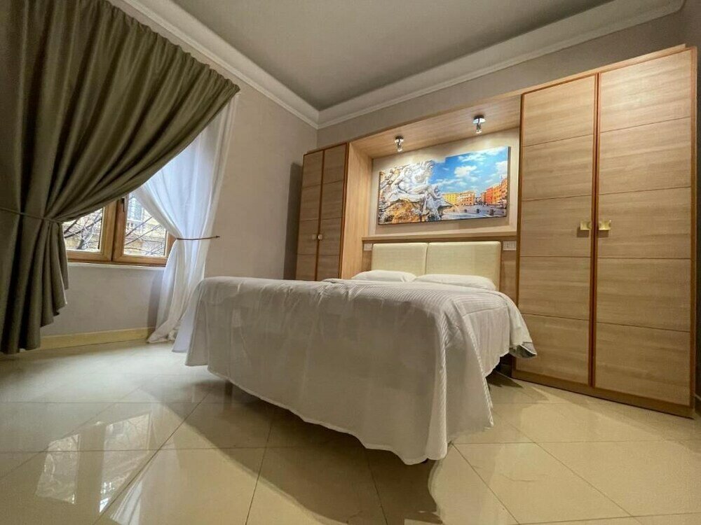 Фото S. P. Q. R. Suite