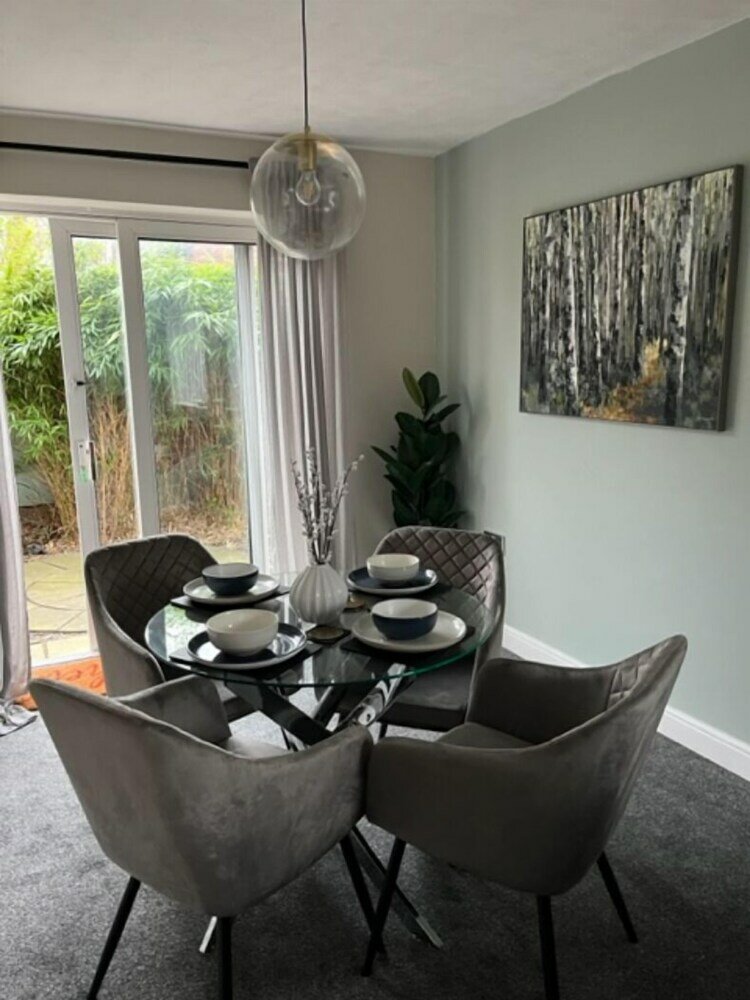 Фото Modern Cosy Home Sleeps 6 With Parking nr Preston