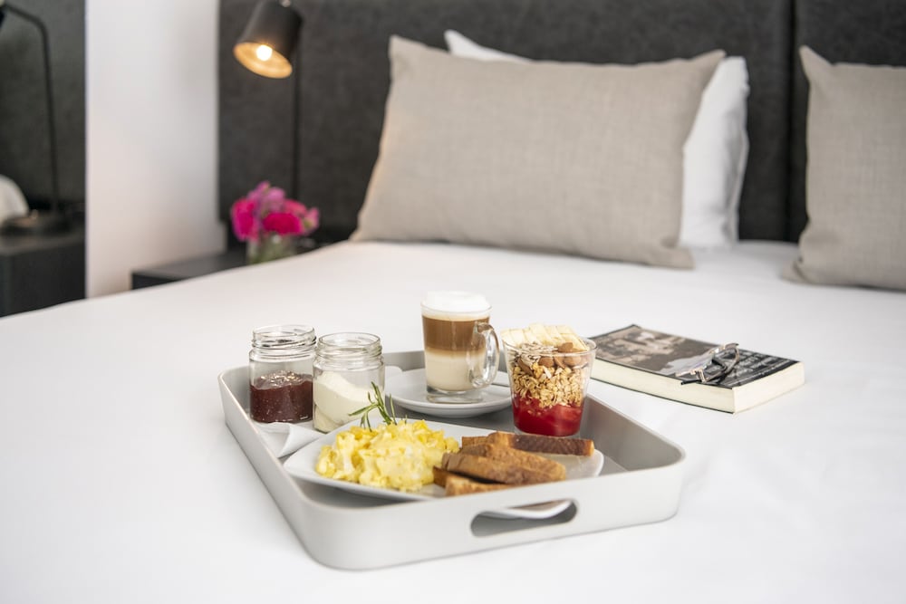 Фото Efe Hotel & Cowork