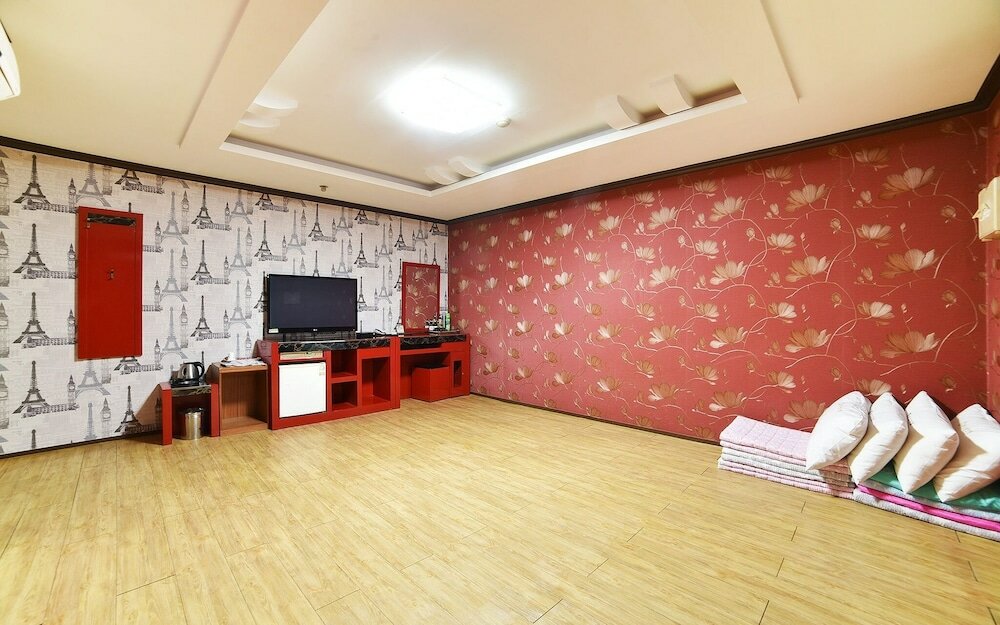 Фото Yeosu Jwasuyoung