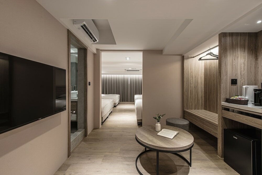 Фото Spring's Rhapsody Hotel