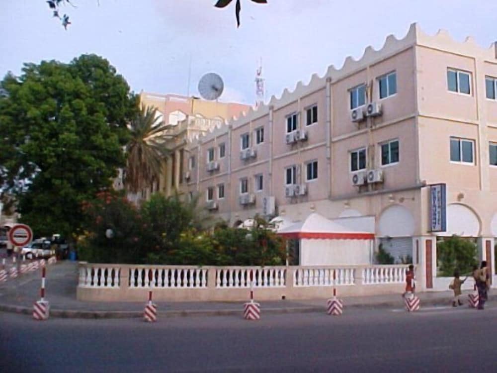 Фото отеля 1