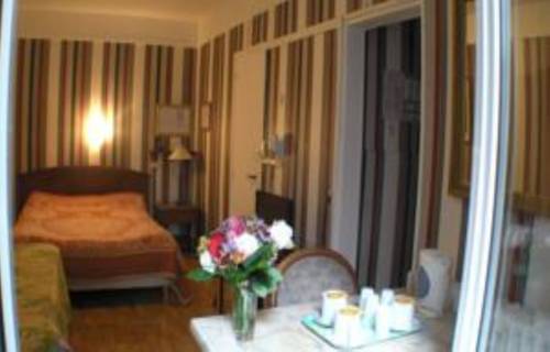 Фото Hotel Aviatic