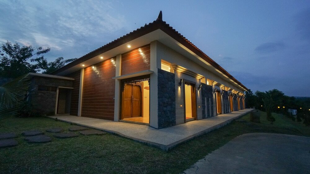 Фото Shanaya Resort Malang