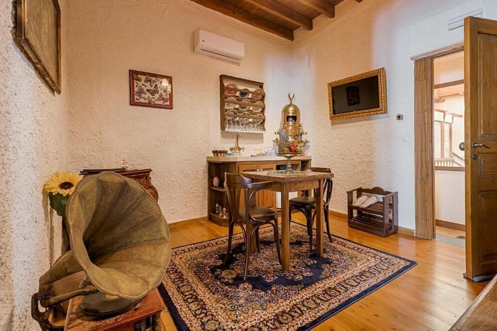 Фото Koukos Traditional Guesthouse