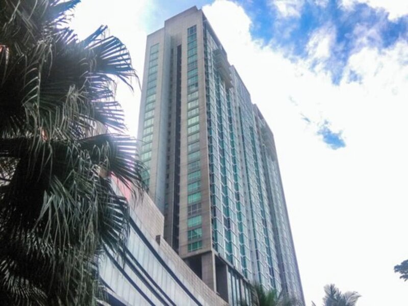 Гостиница Cozy and Elegant 2br Kemang Village Apartment в Джакарте