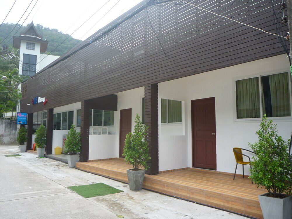 Фото отеля 1