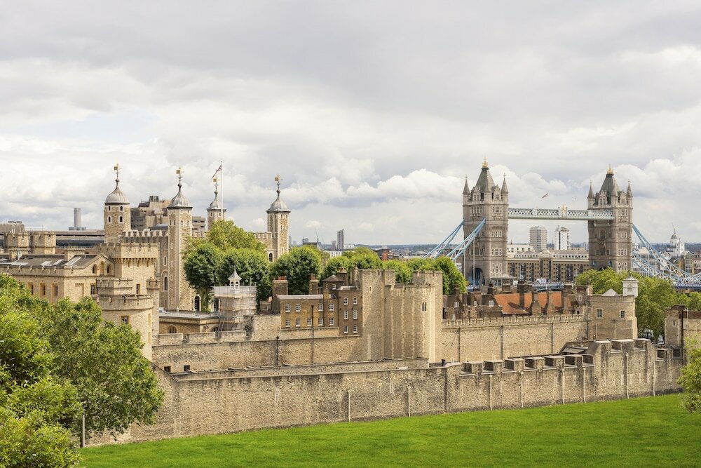 Фото Отель Tower Suites by Blue Orchid