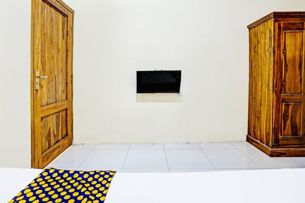 Фото Spot On 91824 Rumah Kaloka Syariah