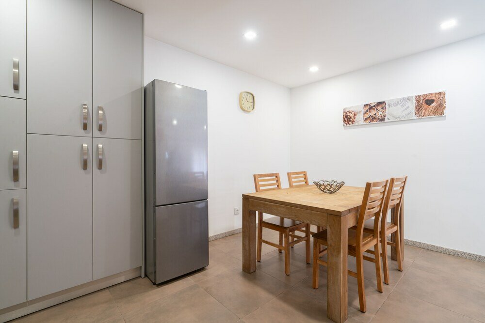 Фото Casa da Petisqueira 61 - Paredes-Oporto