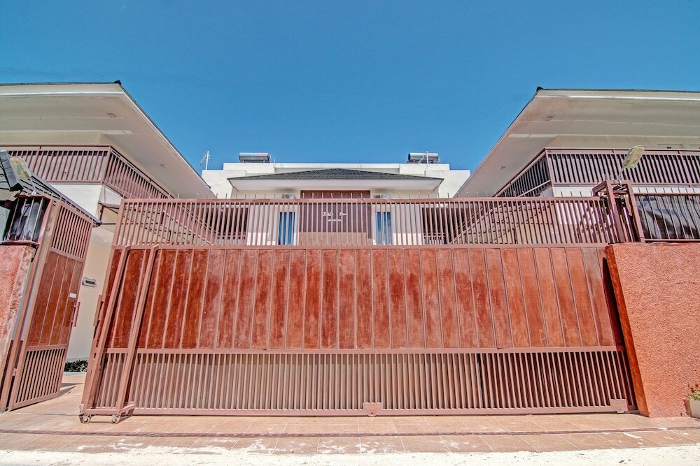 Фото Oyo 91269 R&s Living Residence