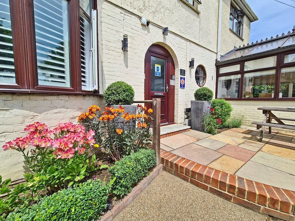 Фото Harriet House B&b