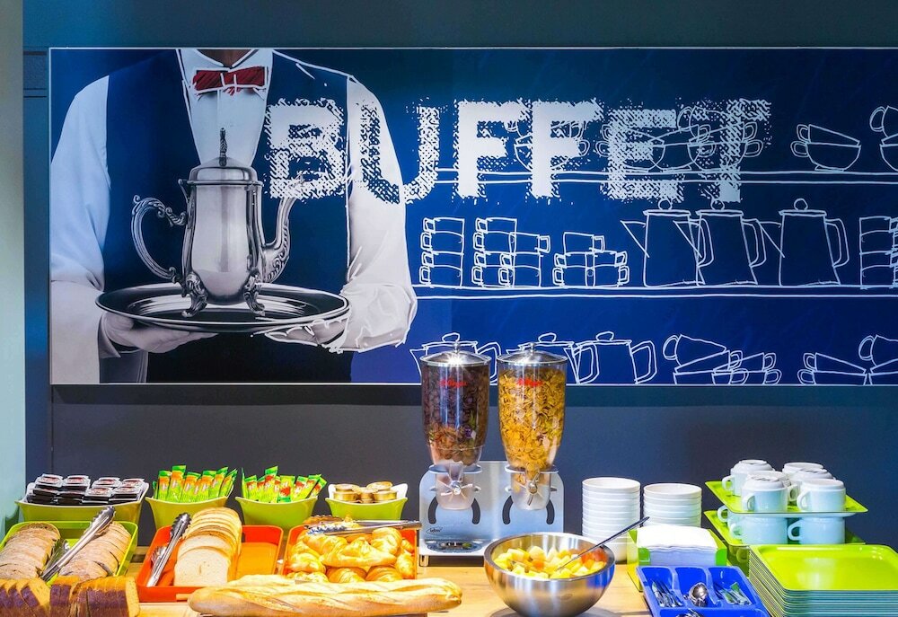 Фото Ibis budget Courbevoie Paris la Defense 1