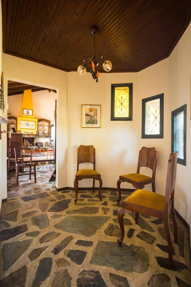 Фото Gorgeous Stone Cottage by the sea