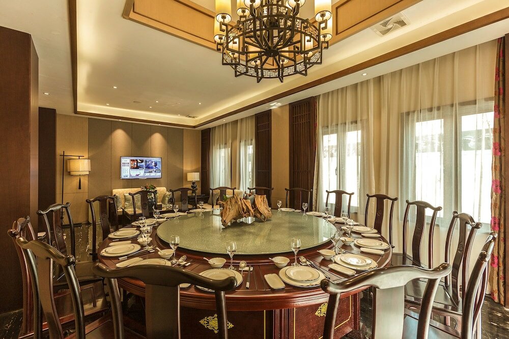 Фото Hejing Chengshang Generations Hotel